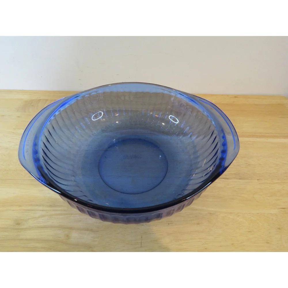 VTG Set of 2 Pyrex Sculptured 2-Quart Casserole Bowls Ribbed Design Cobalt Blue